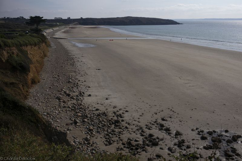 Telgruc-sur-Mer, plage de Trez Bellec, nous sommes pour quelques jours à Auray. Malgré le virus nous ne résistons pas au plaisir (avec précaution) de retrouver Kayla, Laure et Yaya, 17 10 2020
